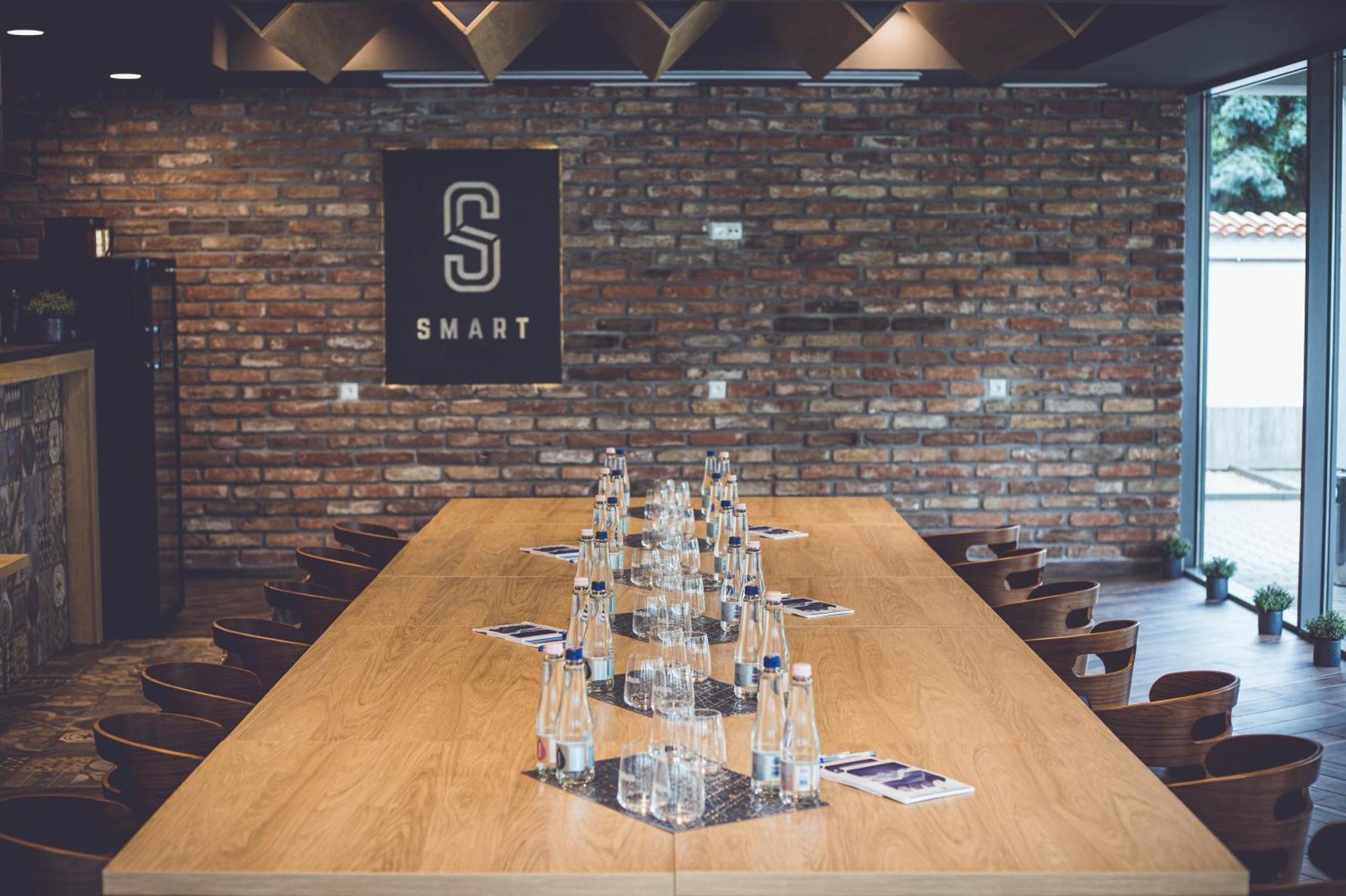 Smart Htl Hotel Korosladany ภายนอก รูปภาพ